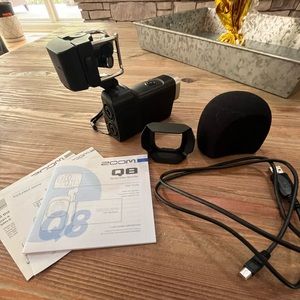 Zoom Q8 Handy Camcorder